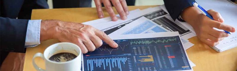 Mains-pointant-courbes