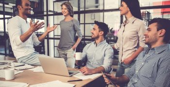 Travail-dequipe-Mag-min